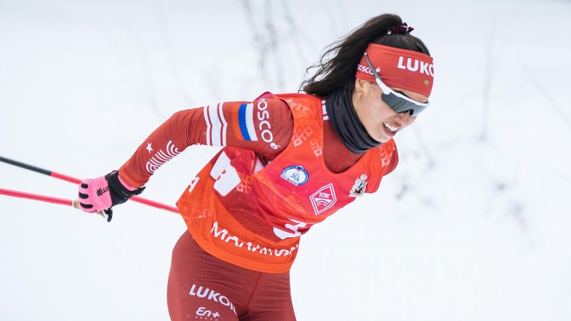 Read more about the article Степанова победила в гонке с раздельным стартом на соревнованиях «Югория. Первый снег»